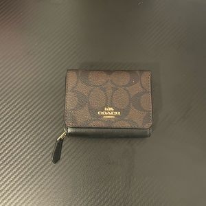 Coach womens wallet